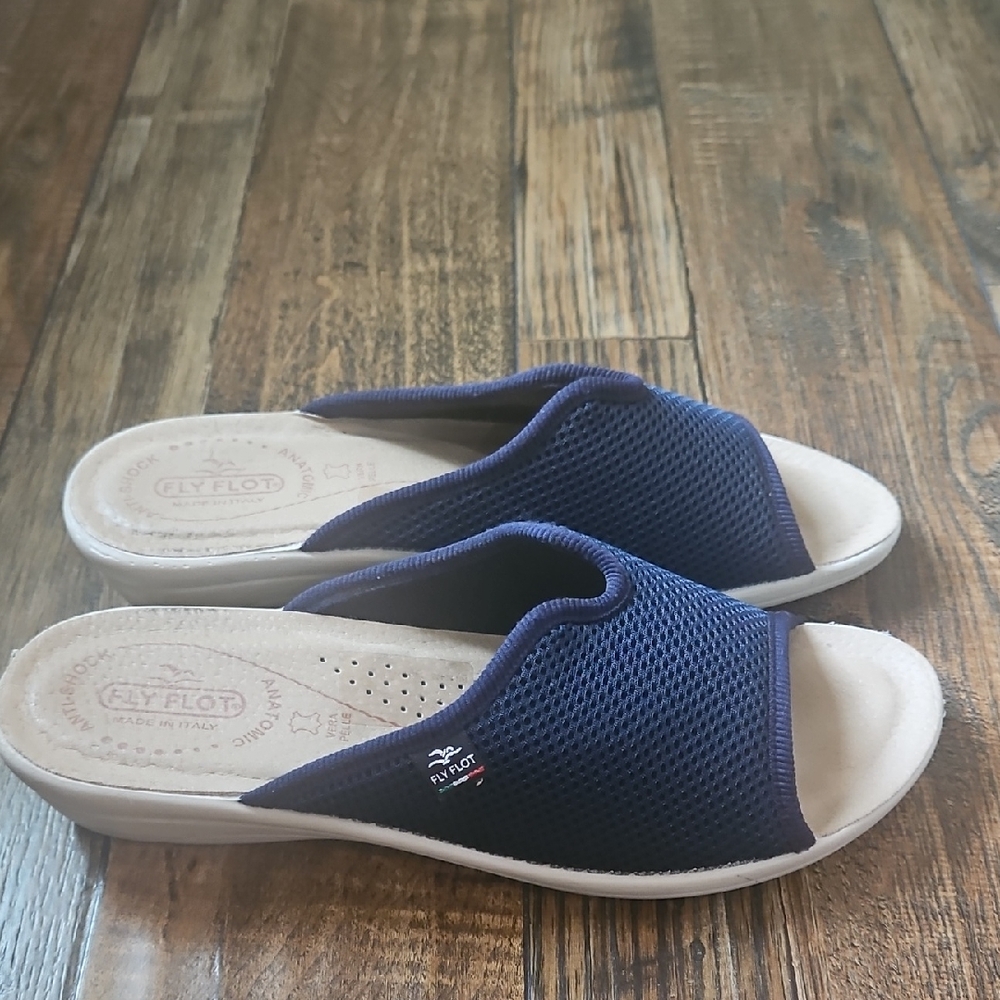 Fly Flot Women's Navy Blue Slide Sandals.‎ Made In Italy